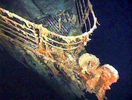 【悲報】潜水艦タイタンの乗客全員…水圧で潰れた残骸が発見される